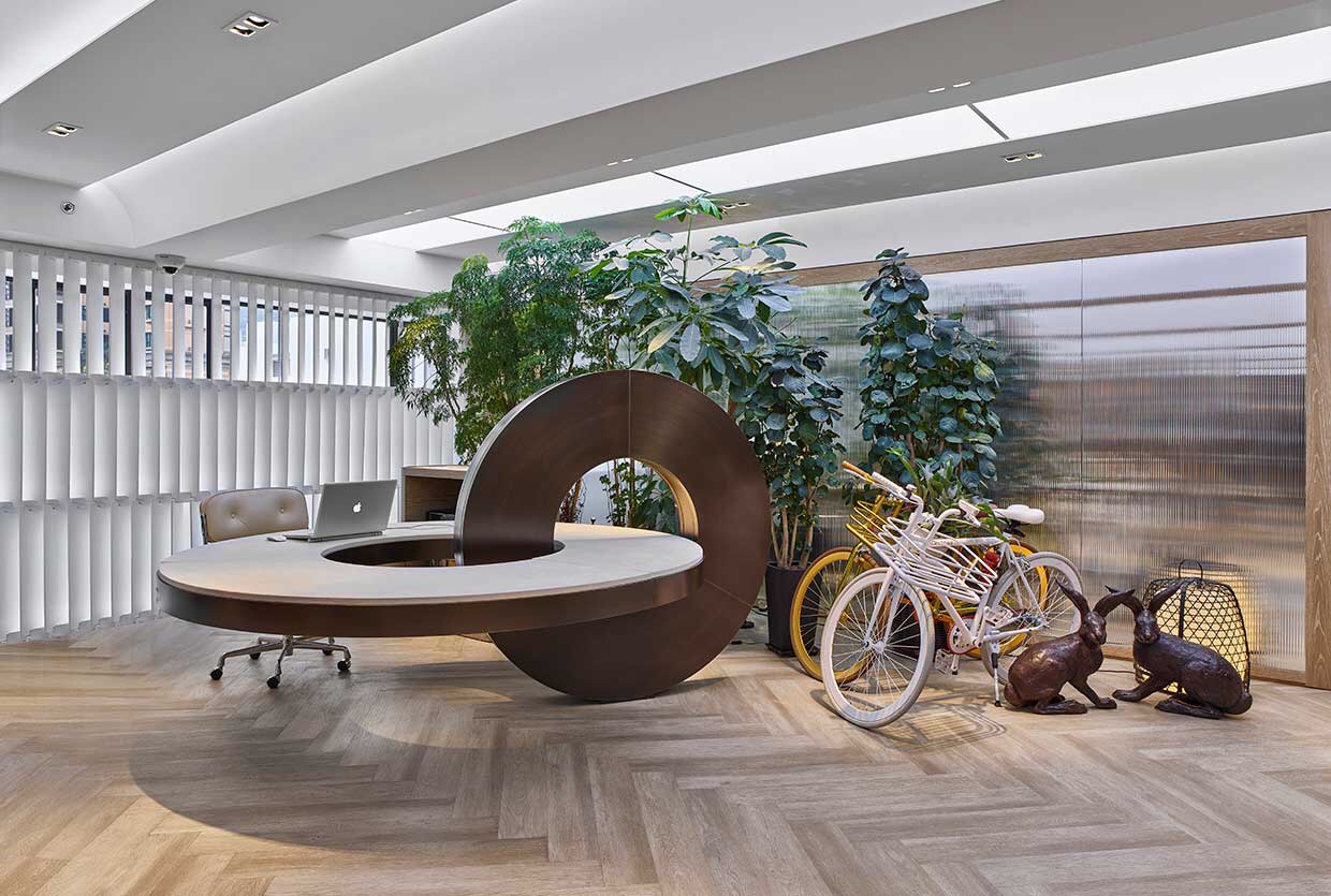 上海辦公室裝修木質(zhì)桌椅設(shè)計(jì)-第1張圖片-上海古都建筑設(shè)計(jì)集團(tuán) 上海辦公室裝修木質(zhì)桌椅設(shè)計(jì)-第1張圖片-上海古都建筑設(shè)計(jì)集團(tuán)