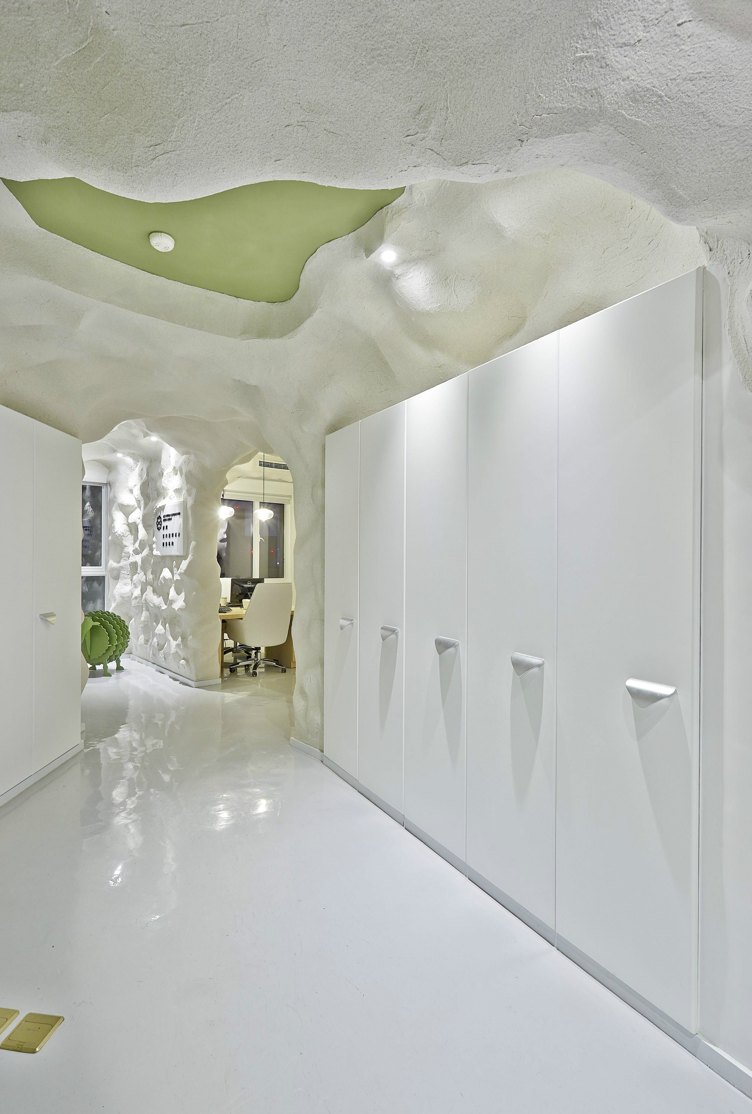 上海山洞風(fēng)格辦公室裝修設(shè)計(jì)效果圖-第5張圖片-上海古都建筑設(shè)計(jì)集團(tuán) 上海山洞風(fēng)格辦公室裝修設(shè)計(jì)效果圖-第5張圖片-上海古都建筑設(shè)計(jì)集團(tuán)