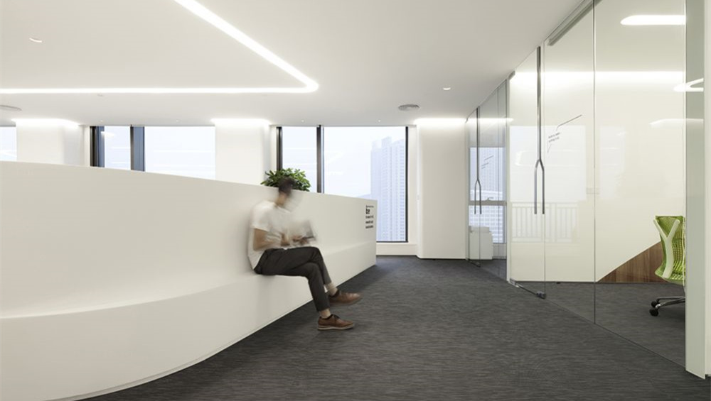 長寧區(qū)純白簡約辦公室裝修設(shè)計效果圖-第4張圖片-上海古都建筑設(shè)計集團 長寧區(qū)純白簡約辦公室裝修設(shè)計效果圖-第4張圖片-上海古都建筑設(shè)計集團