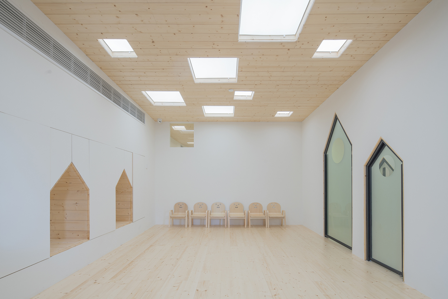 簡(jiǎn)潔早教機(jī)構(gòu)辦公室裝修設(shè)計(jì)-第2張圖片-上海古都建筑設(shè)計(jì)集團(tuán) 簡(jiǎn)潔早教機(jī)構(gòu)辦公室裝修設(shè)計(jì)-第2張圖片-上海古都建筑設(shè)計(jì)集團(tuán)