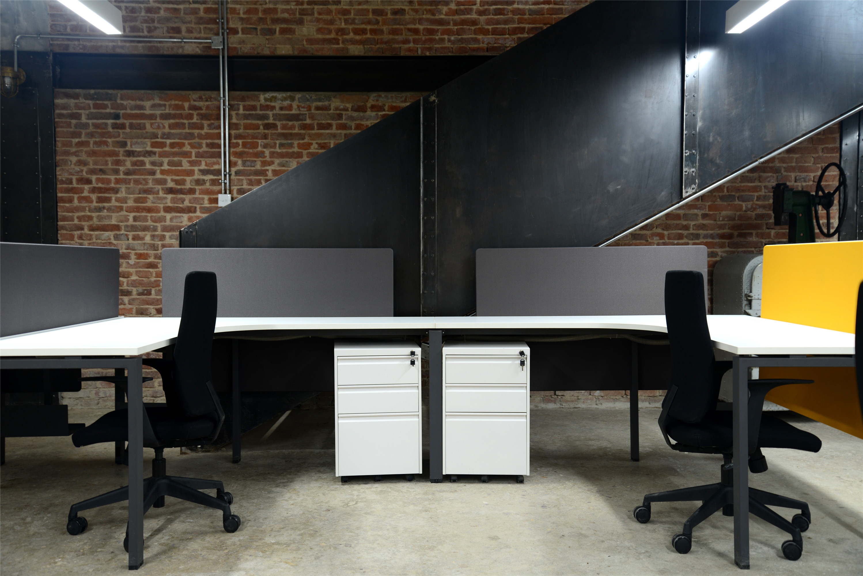 青浦區(qū)工業(yè)風(fēng)開闊辦公室裝修設(shè)計(jì)-第4張圖片-上海古都建筑設(shè)計(jì)集團(tuán) 青浦區(qū)工業(yè)風(fēng)開闊辦公室裝修設(shè)計(jì)-第4張圖片-上海古都建筑設(shè)計(jì)集團(tuán)