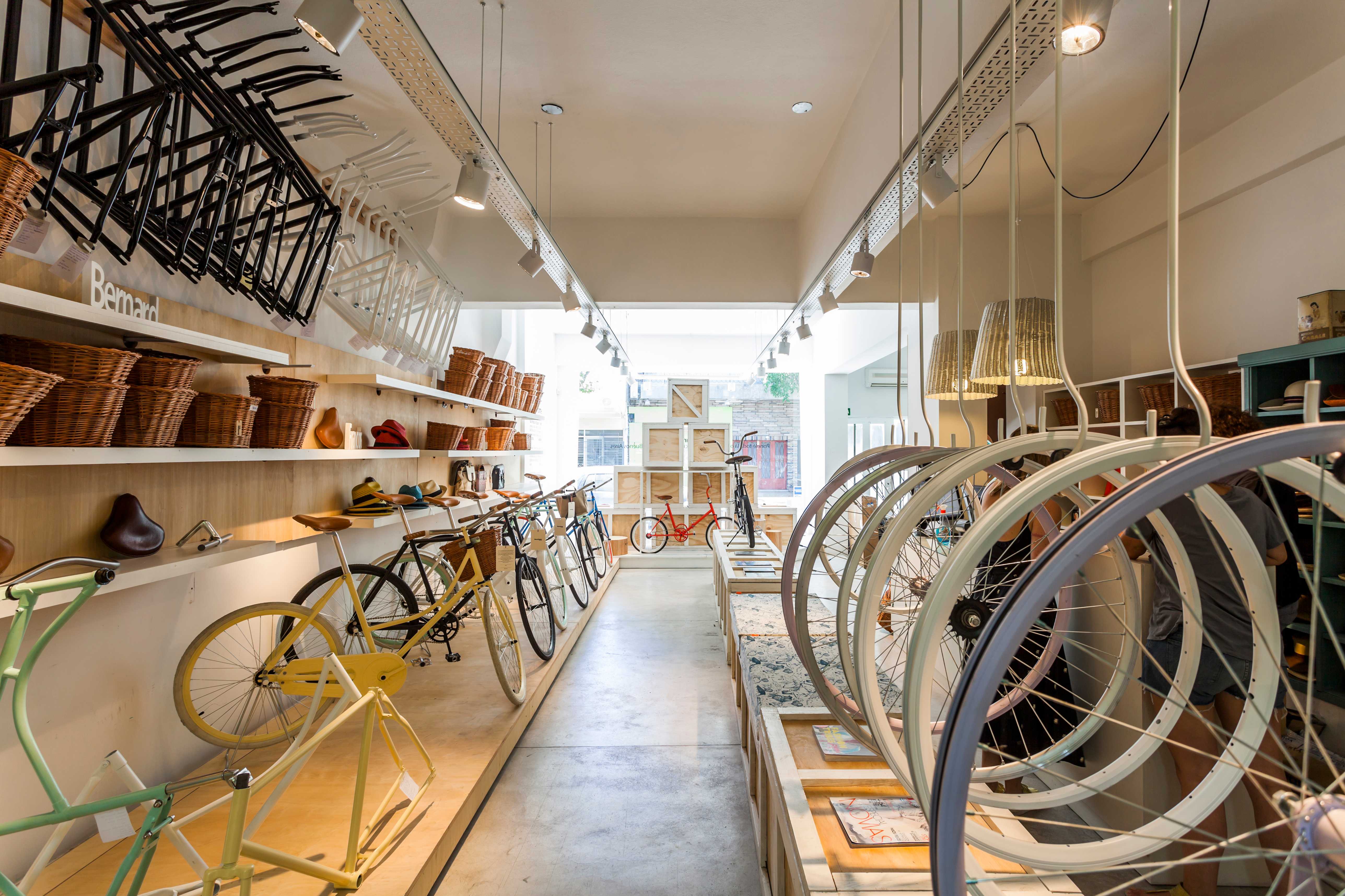 原木簡約風(fēng)格自行車店裝修設(shè)計-第3張圖片-上海古都建筑設(shè)計集團 原木簡約風(fēng)格自行車店裝修設(shè)計-第3張圖片-上海古都建筑設(shè)計集團