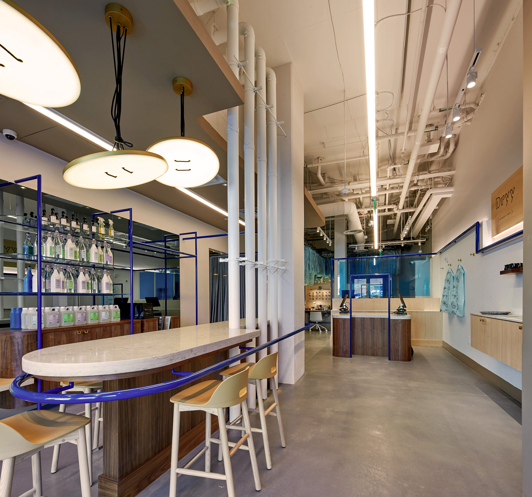 清新簡(jiǎn)約干洗店裝修設(shè)計(jì)-第2張圖片-上海古都建筑設(shè)計(jì)集團(tuán) 清新簡(jiǎn)約干洗店裝修設(shè)計(jì)-第2張圖片-上海古都建筑設(shè)計(jì)集團(tuán)