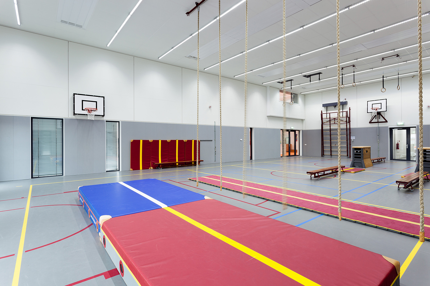 現(xiàn)代健身體育館裝修設(shè)計-第6張圖片-上海古都建筑設(shè)計集團 現(xiàn)代健身體育館裝修設(shè)計-第6張圖片-上海古都建筑設(shè)計集團