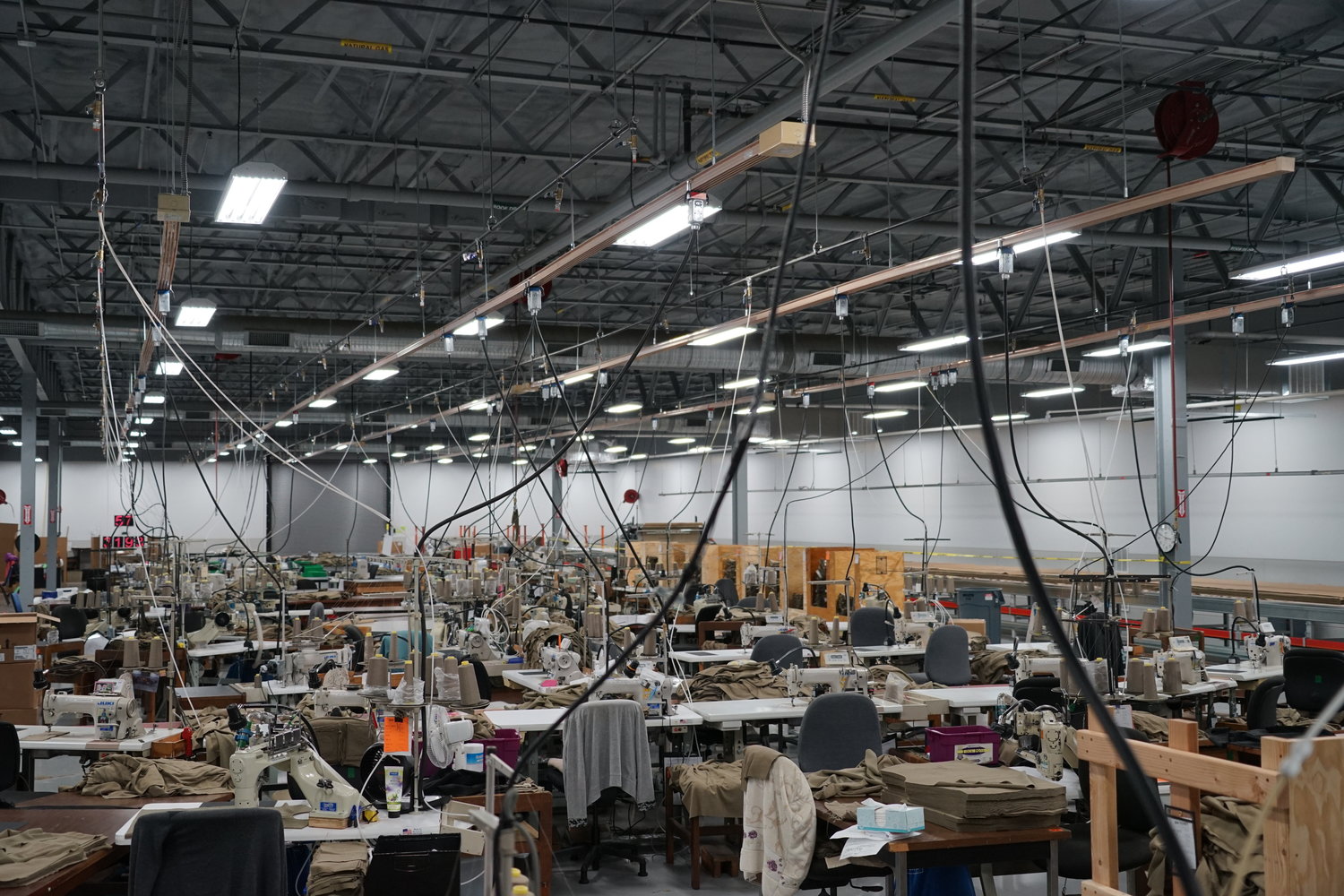 大型服裝生產(chǎn)車間裝修設(shè)計-第6張圖片-上海古都建筑設(shè)計集團 大型服裝生產(chǎn)車間裝修設(shè)計-第6張圖片-上海古都建筑設(shè)計集團