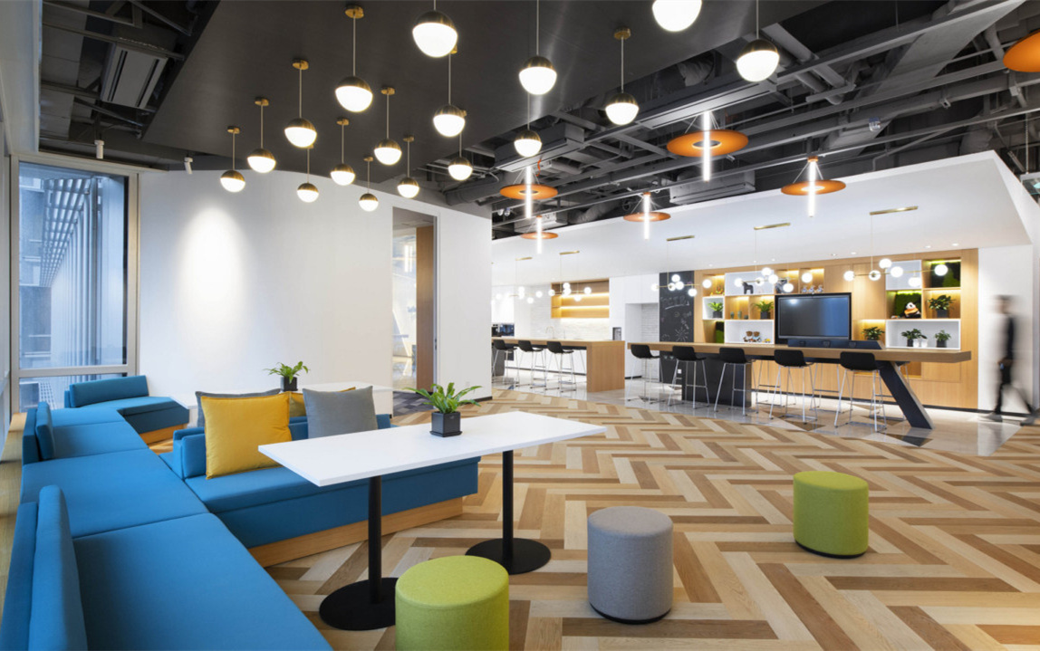 時(shí)尚科技公司辦公室裝修設(shè)計(jì)-第4張圖片-上海古都建筑設(shè)計(jì)集團(tuán) 時(shí)尚科技公司辦公室裝修設(shè)計(jì)-第4張圖片-上海古都建筑設(shè)計(jì)集團(tuán)